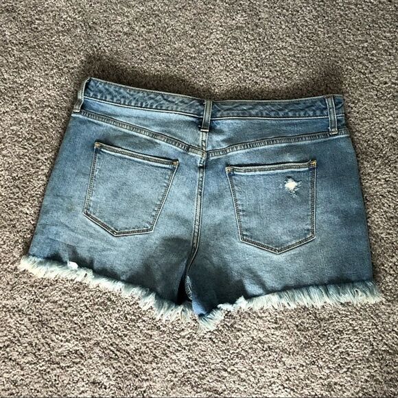Universal Thread Distressed High Rise Denim Shorts - Picture 6 of 6